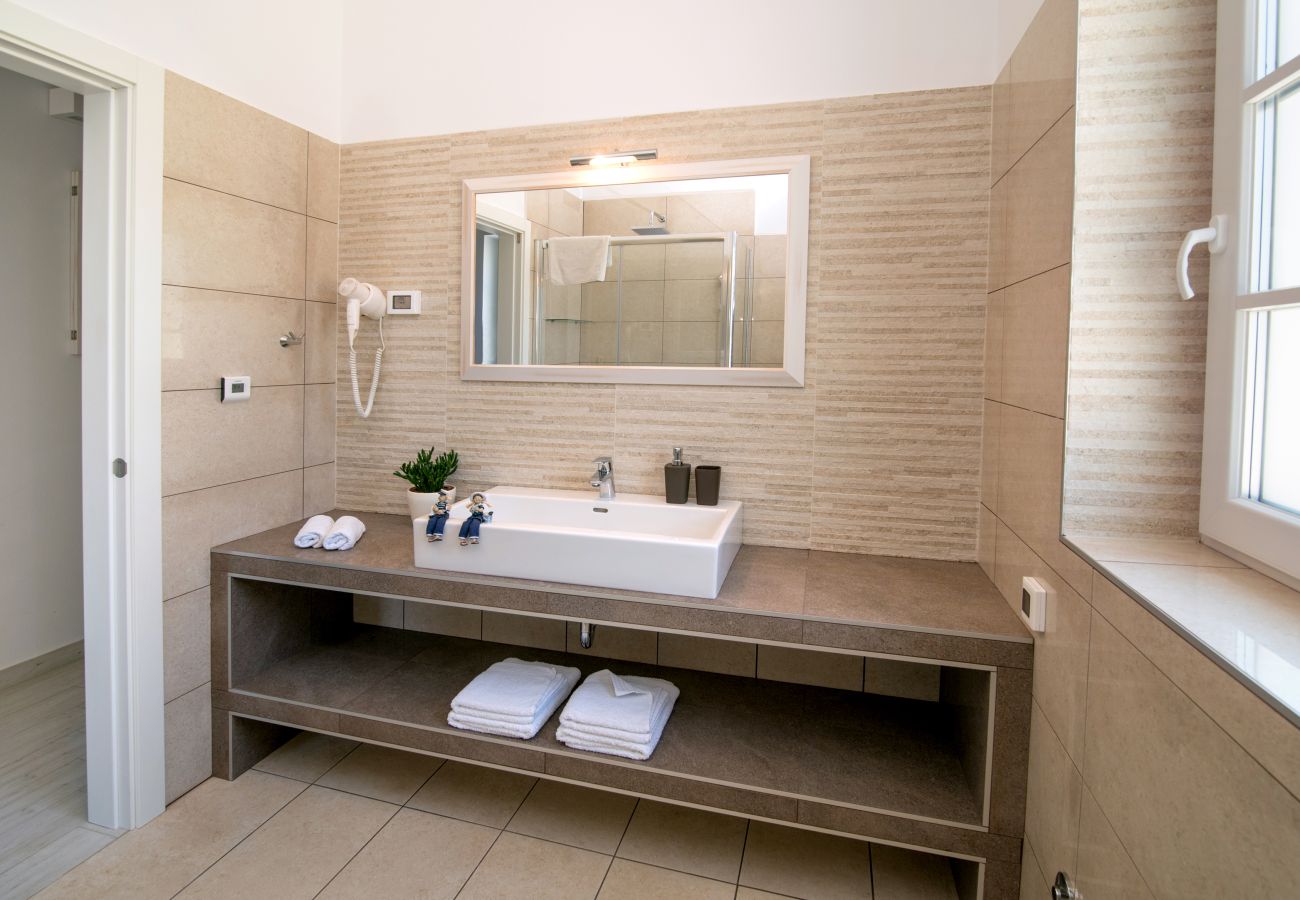 Villa in Kavran - Villa Histria for 6 people near Pula with private pool & sea view