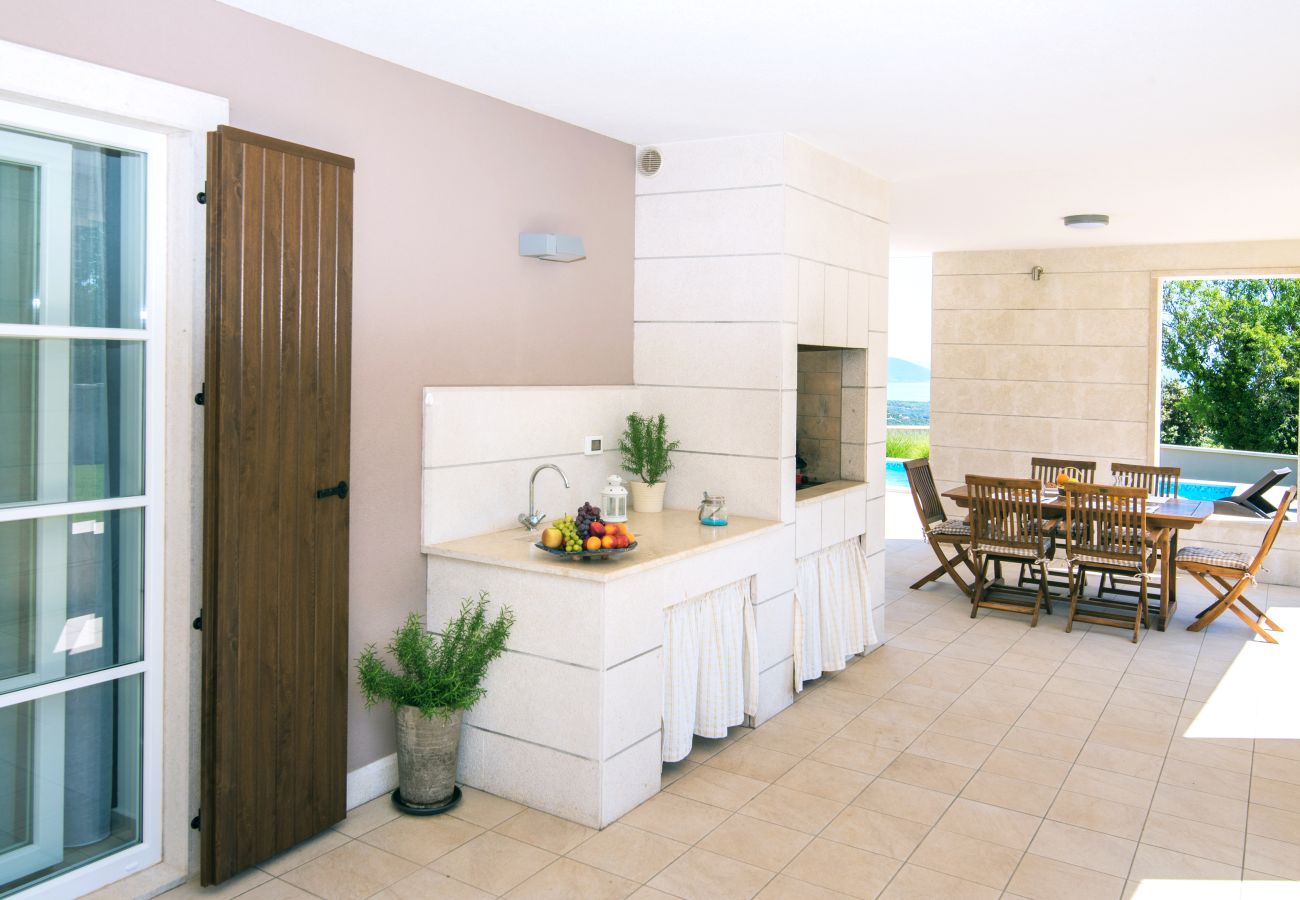 Villa in Kavran - Villa Histria for 6 people near Pula with private pool & sea view