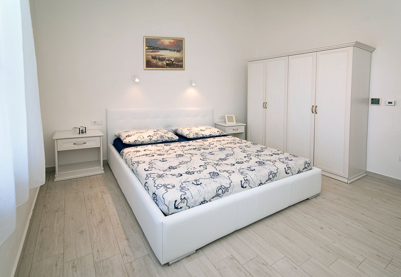 Villa in Kavran - Villa Histria for 6 people near Pula with private pool & sea view