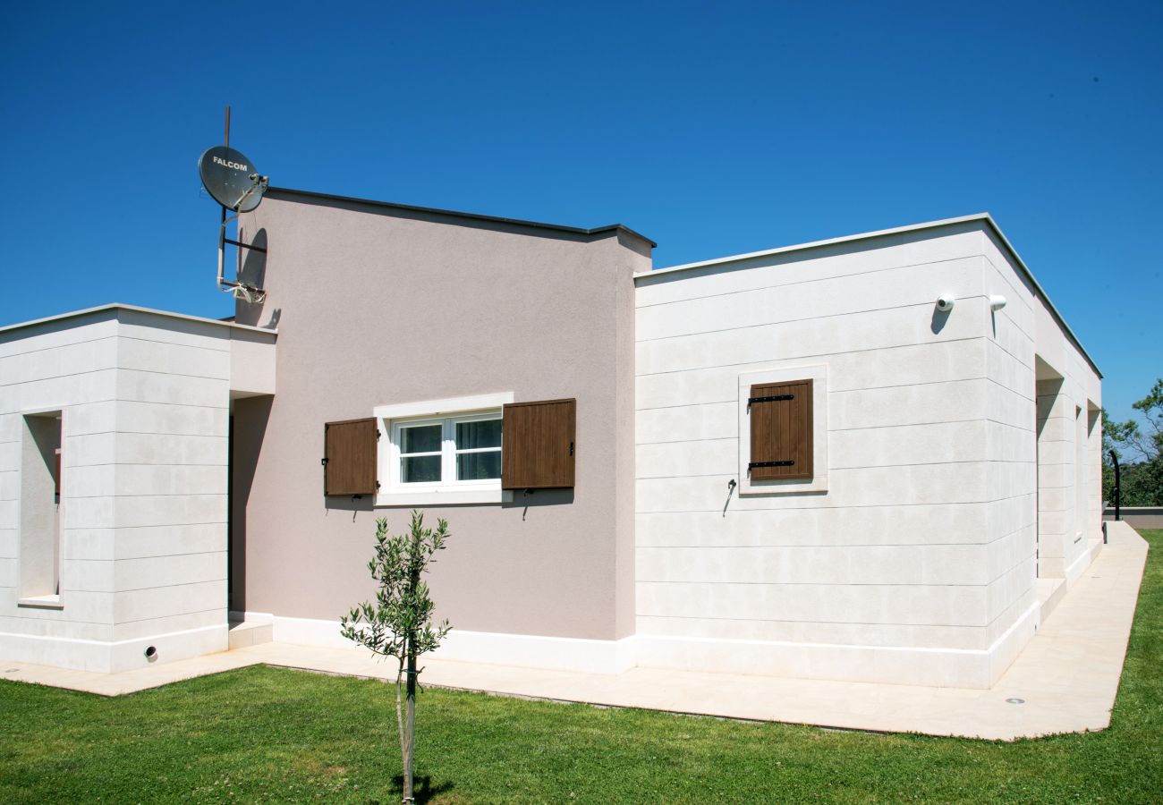 Villa in Kavran - Villa Histria for 6 people near Pula with private pool & sea view