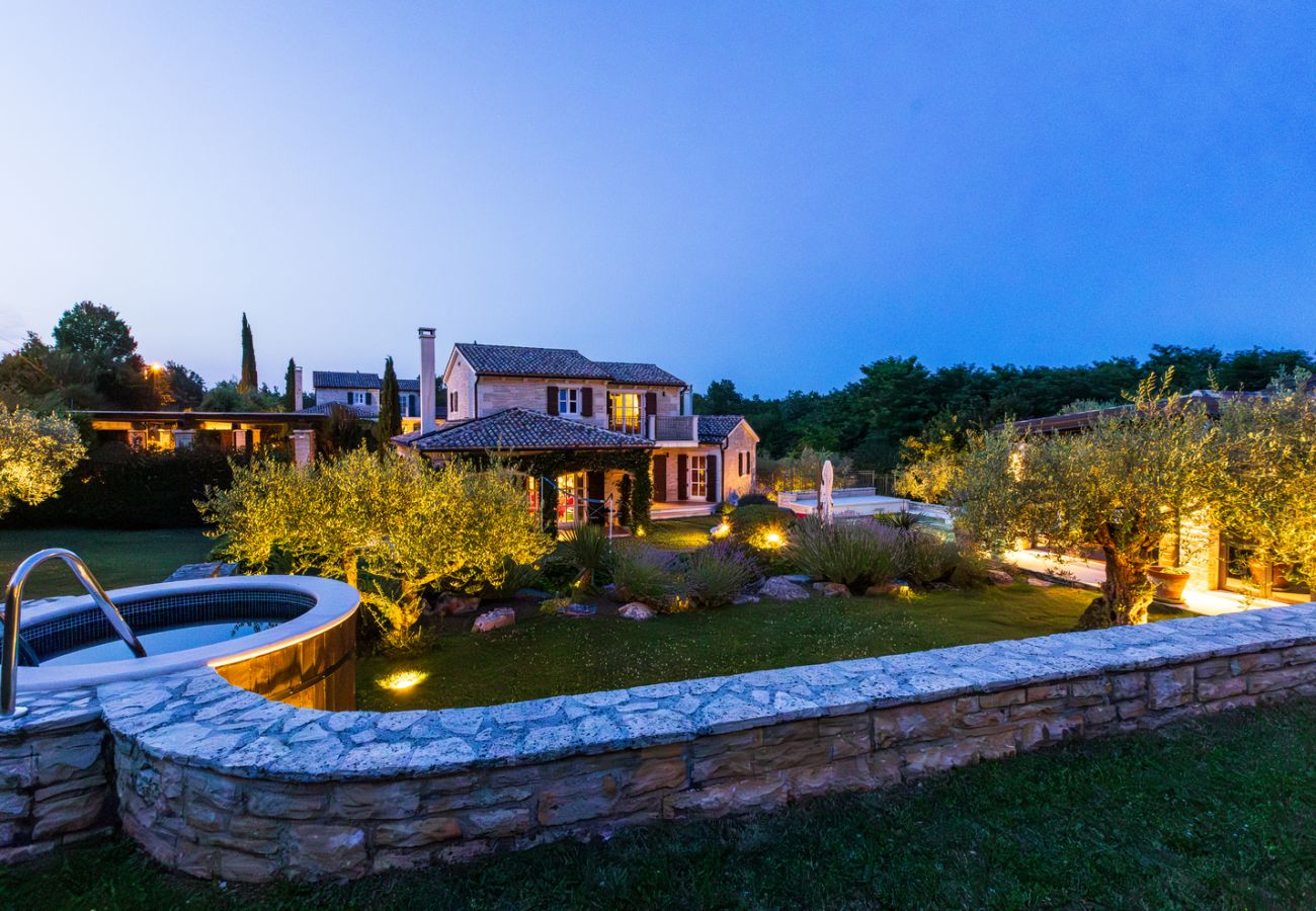 Villa in Banki - Villa ARtIEN for 8 people with 32m2 private pool & pet friendly