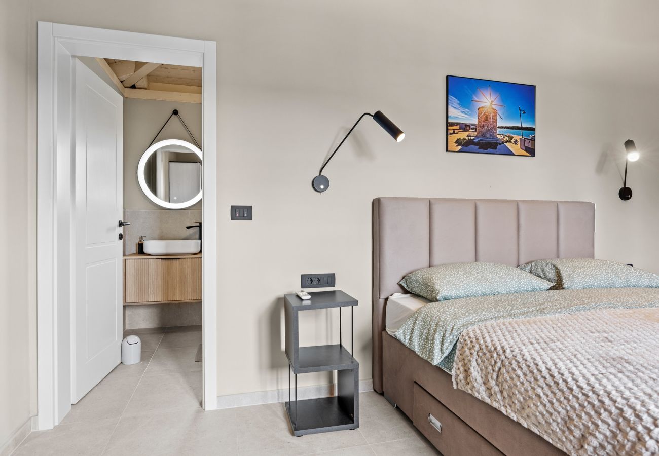 Villa in Šivati - Villa LunIstria in Central Istria for 10 people with private pool & kids playground