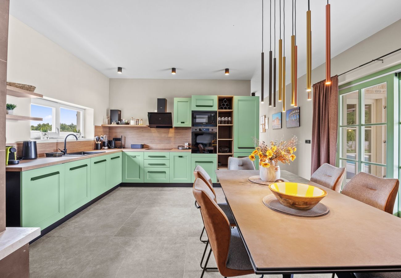 Villa in Šivati - Villa LunIstria in Central Istria for 10 people with private pool & kids playground