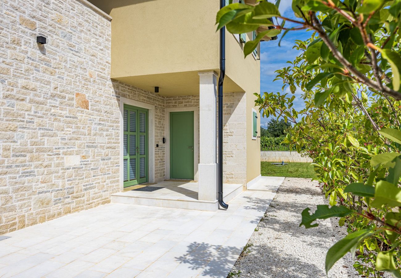 Villa in Šivati - Villa LunIstria in Central Istria for 10 people with private pool & kids playground