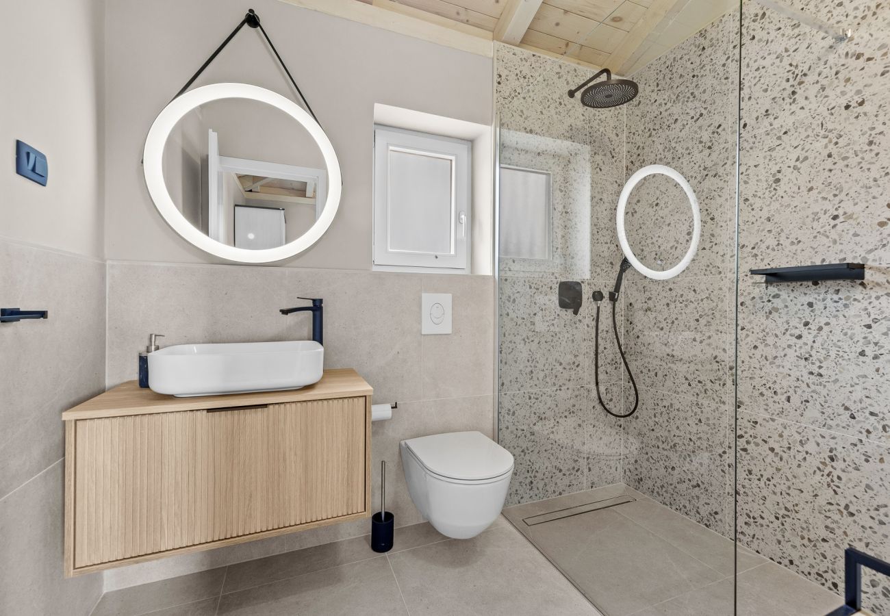 Villa in Šivati - Villa LunIstria in Central Istria for 10 people with private pool & kids playground