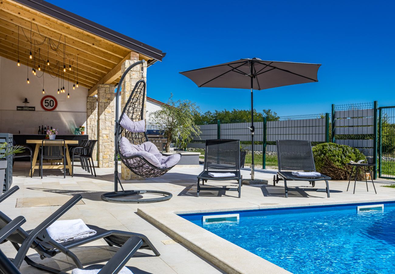 Villa in Rebici - Villa Renata for 11 people with private heated pool & pet friendly