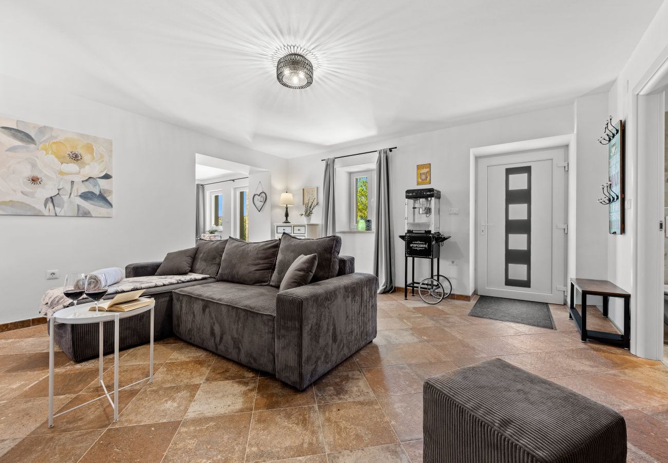 Villa in Rebici - Villa Renata for 11 people with private heated pool & pet friendly