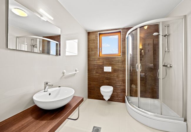 Villa in Fažana - Villa Palatium for 14 people in Fažana with sauna & jacuzzi only 800 meters from the beach Villa in Fažana - Villa Palatium for 14 people in Fažana with sauna & jacuzzi only 800 meters from the beach
