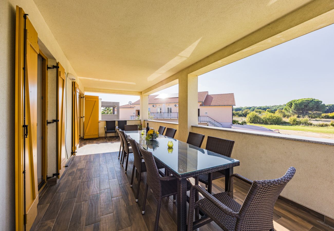Villa in Fažana - Villa Palatium for 14 people in Fažana with sauna & jacuzzi only 800 meters from the beach Villa in Fažana - Villa Palatium for 14 people in Fažana with sauna & jacuzzi only 800 meters from the beach