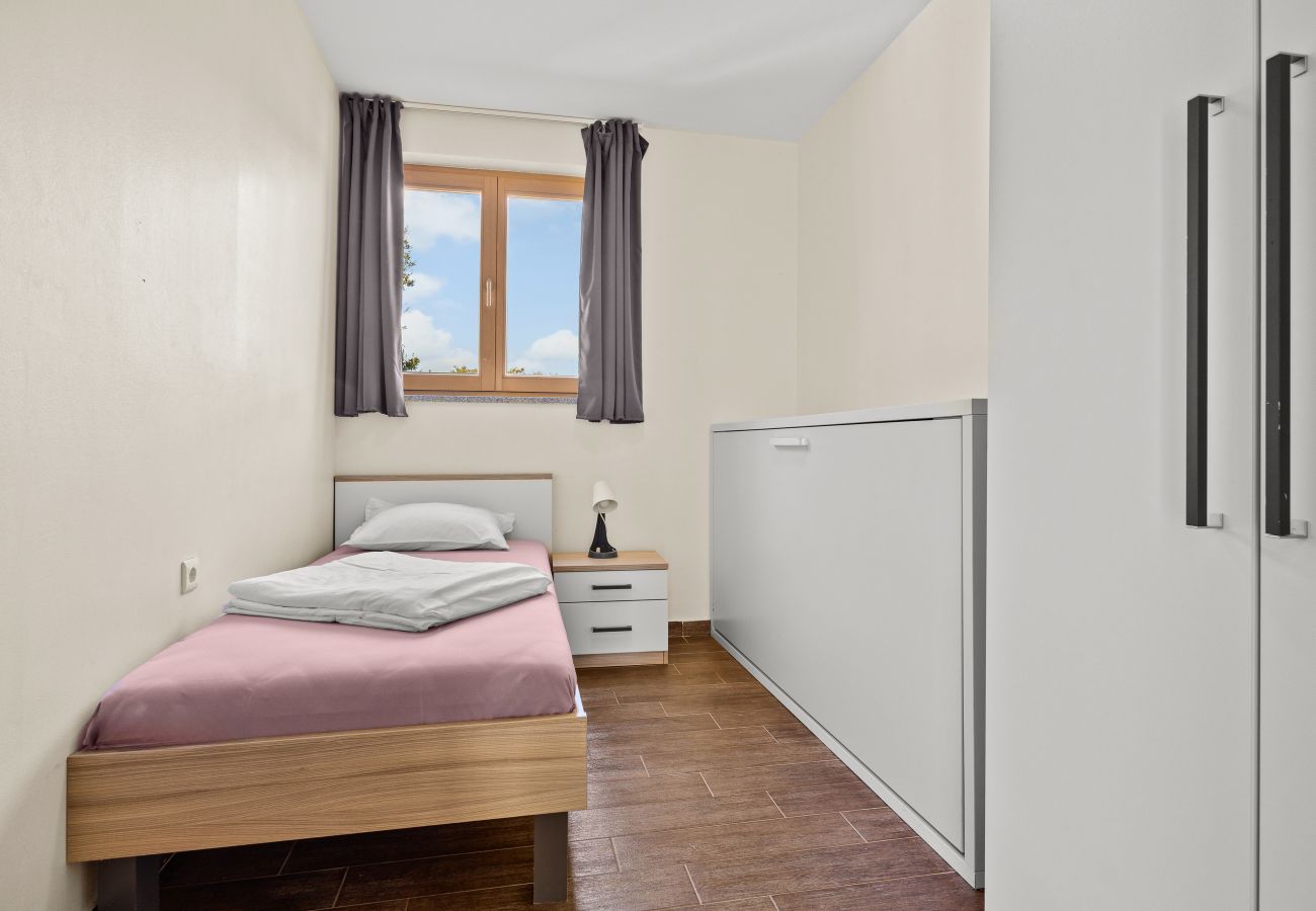 Villa in Fažana - Villa Palatium for 14 people in Fažana with sauna & jacuzzi only 800 meters from the beach Villa in Fažana - Villa Palatium for 14 people in Fažana with sauna & jacuzzi only 800 meters from the beach