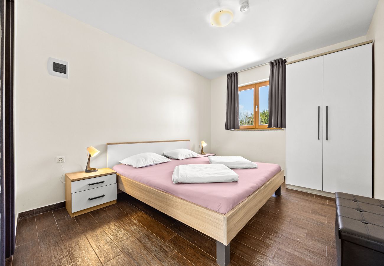 Villa in Fažana - Villa Palatium for 14 people in Fažana with sauna & jacuzzi only 800 meters from the beach Villa in Fažana - Villa Palatium for 14 people in Fažana with sauna & jacuzzi only 800 meters from the beach