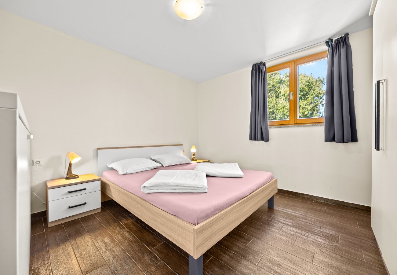 Villa in Fažana - Villa Palatium for 14 people in Fažana with sauna & jacuzzi only 800 meters from the beach Villa in Fažana - Villa Palatium for 14 people in Fažana with sauna & jacuzzi only 800 meters from the beach