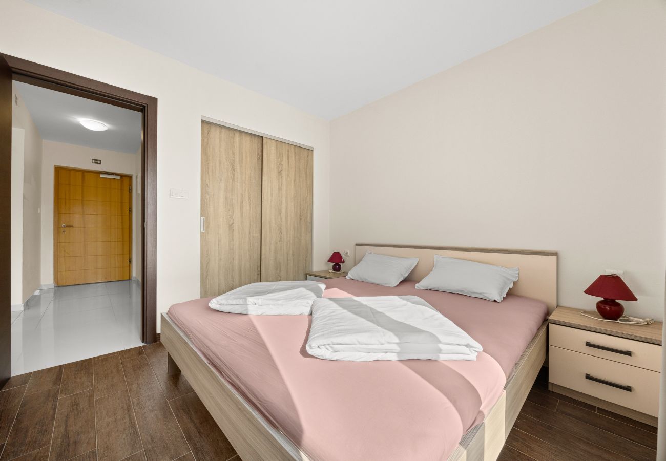 Villa in Fažana - Villa Palatium for 14 people in Fažana with sauna & jacuzzi only 800 meters from the beach Villa in Fažana - Villa Palatium for 14 people in Fažana with sauna & jacuzzi only 800 meters from the beach