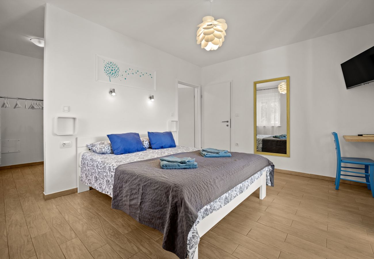 Villa in Rakalj - Villa Noela in Rakalj for 6 persons with large garden, kids playground - only 2,5 km from beach