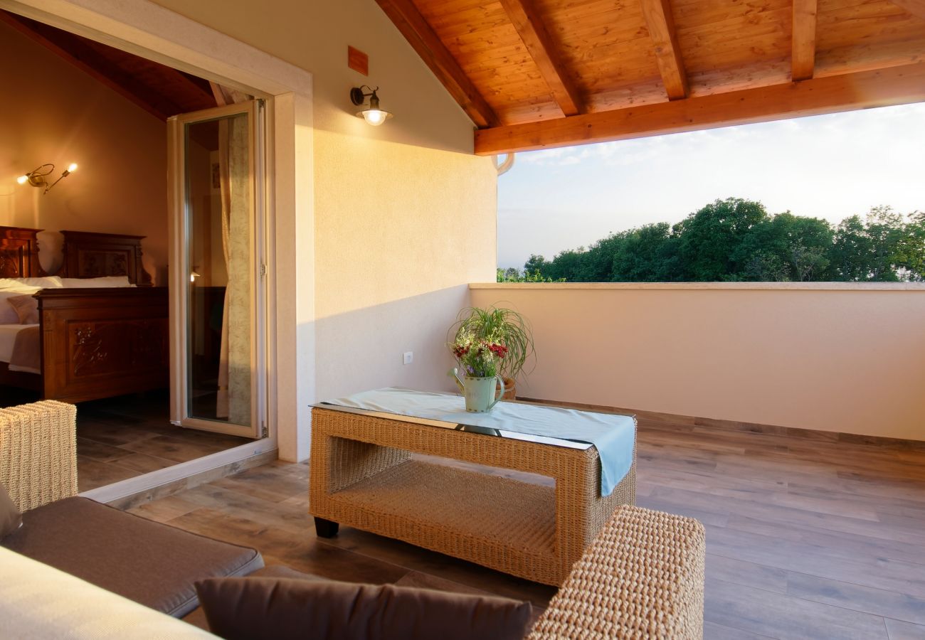 Villa in Srebrnići - Villa Stella Polaris for 8 persons in Central Istria with private pool, sea view, large garden & kids playground