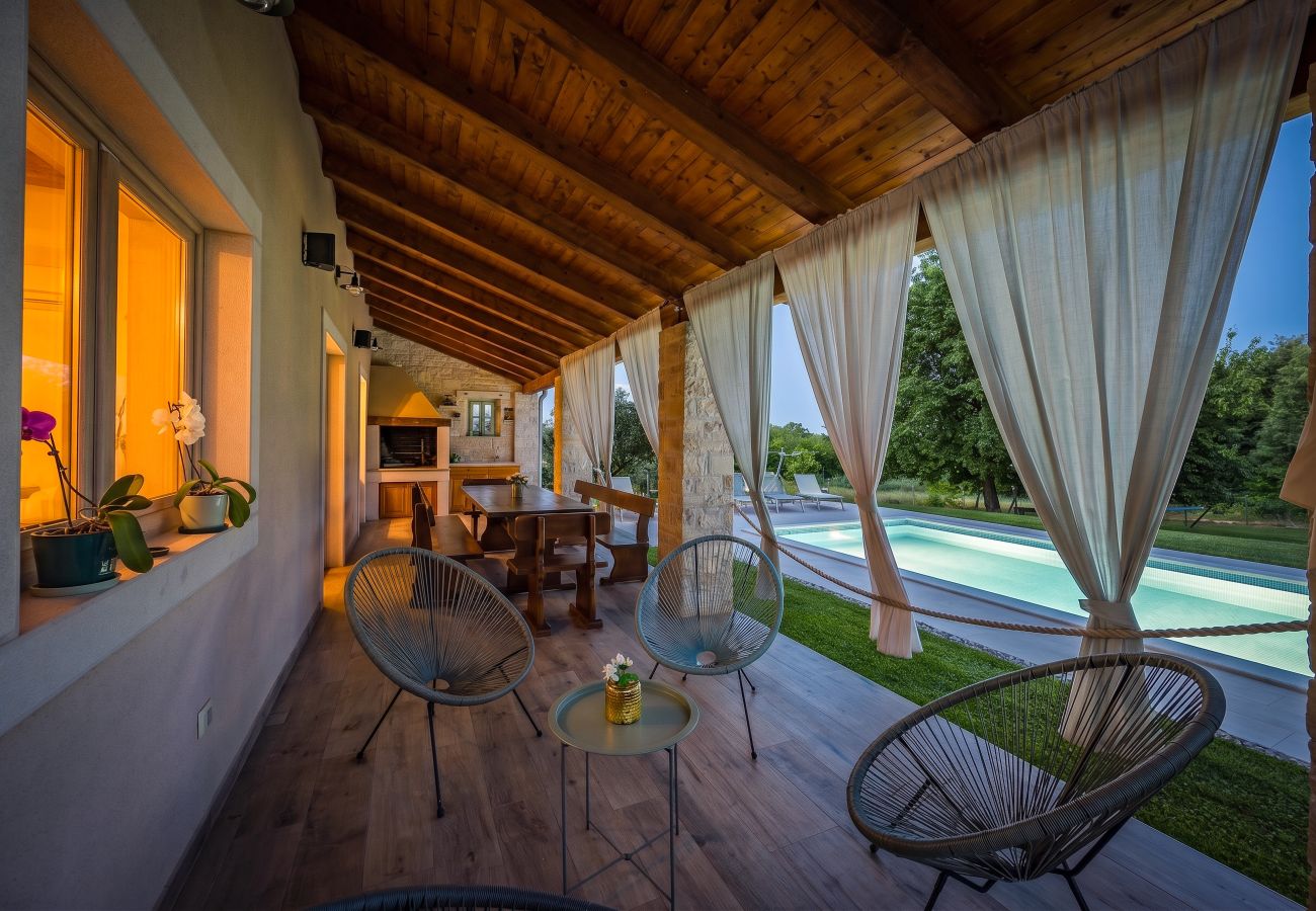 Villa in Srebrnići - Villa Stella Polaris for 8 persons in Central Istria with private pool, sea view, large garden & kids playground