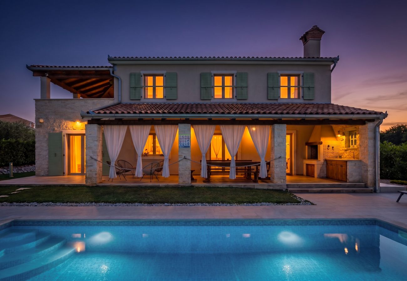 Villa in Srebrnići - Villa Stella Polaris for 8 persons in Central Istria with private pool, sea view, large garden & kids playground