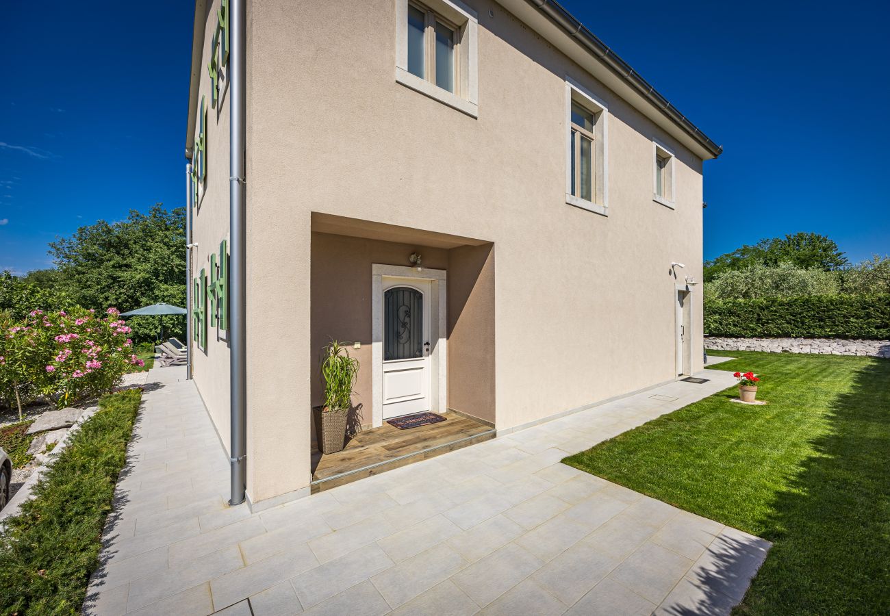 Villa in Srebrnići - Villa Stella Polaris for 8 persons in Central Istria with private pool, sea view, large garden & kids playground