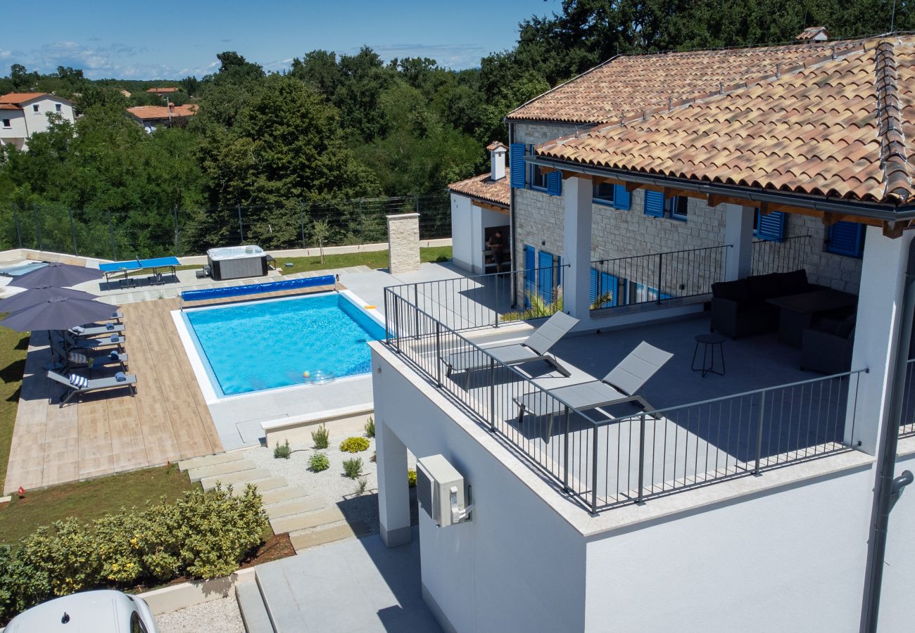 Villa in Rapavel - Villa Blue Moon