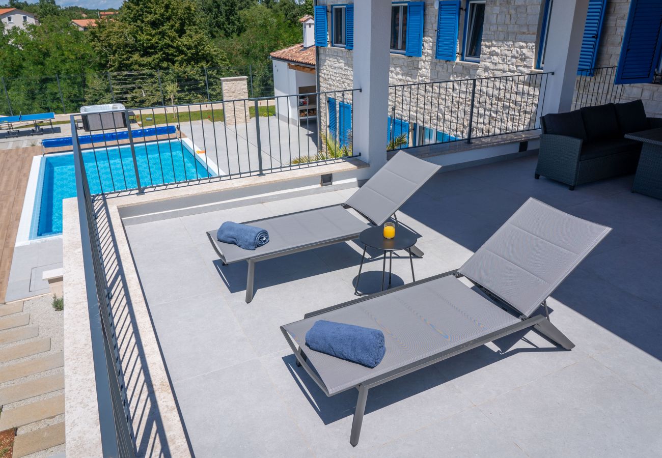Villa in Rapavel - Villa Blue Moon