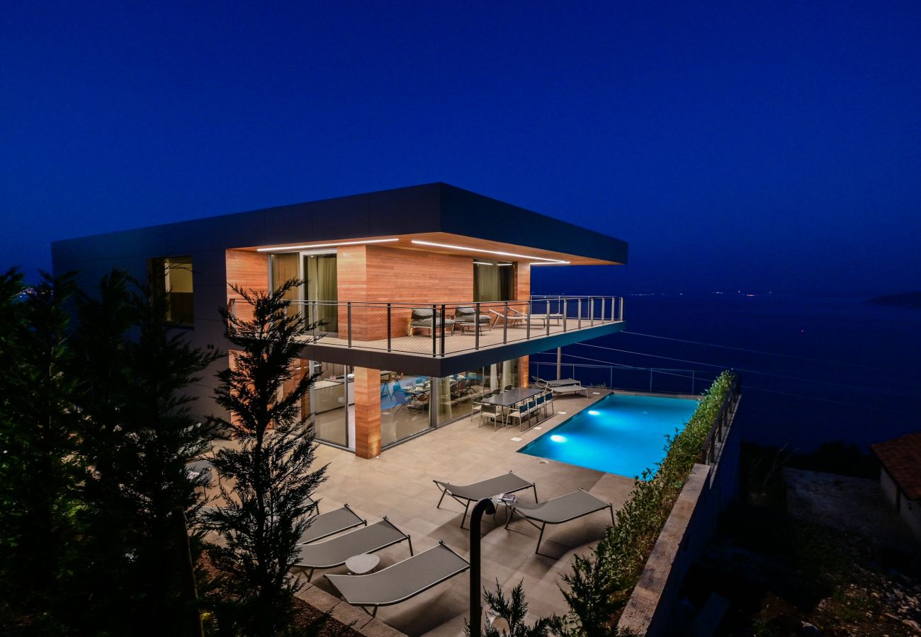 Villa in Mošcenice - Luxury Villa Vista Hills for 14 persons near Opatija with heated pool, sea view & wellness 