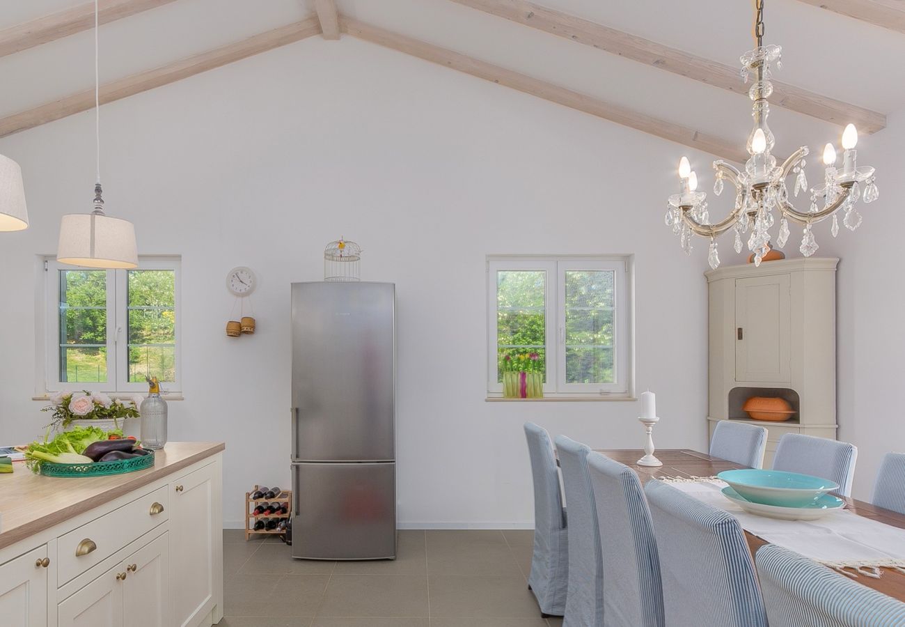 Villa in Modrušani - Villa Tre Colonne for 10 persons in Central Istria with 60 m2 private pool & sauna 