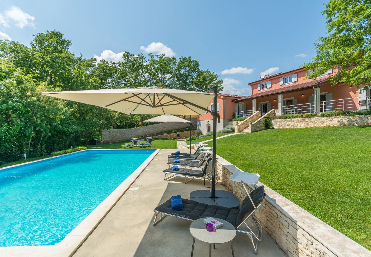 Villa in Modrušani - Villa Tre Colonne for 10 persons in Central Istria with 60 m2 private pool & sauna 