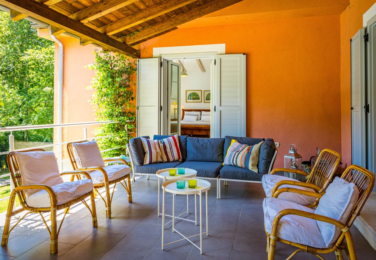 Villa in Modrušani - Villa Tre Colonne for 10 persons in Central Istria with 60 m2 private pool, mini golf & sauna 