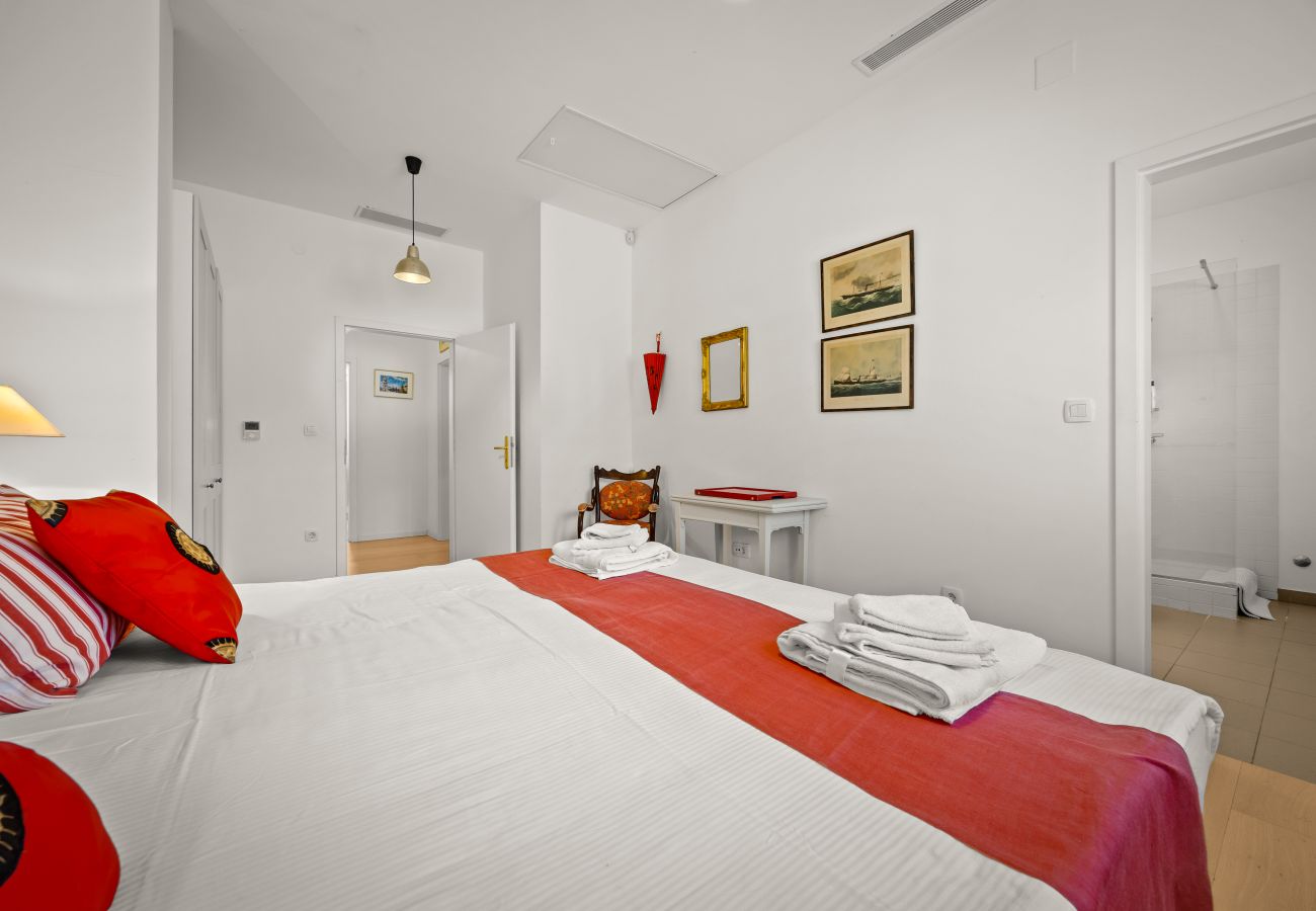 Villa in Modrušani - Villa Tre Colonne for 10 persons in Central Istria with 60 m2 private pool, mini golf & sauna 