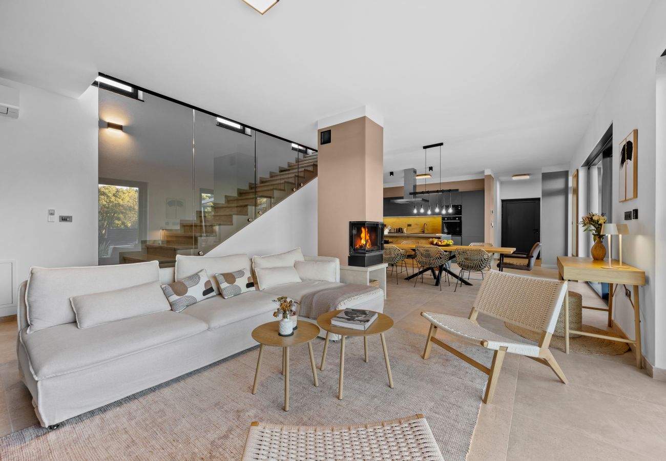 Villa in Ližnjan - Casa Carla near Medulin for 10 persons with 48 m2 heated pool and beautiful sea view - pet friendly