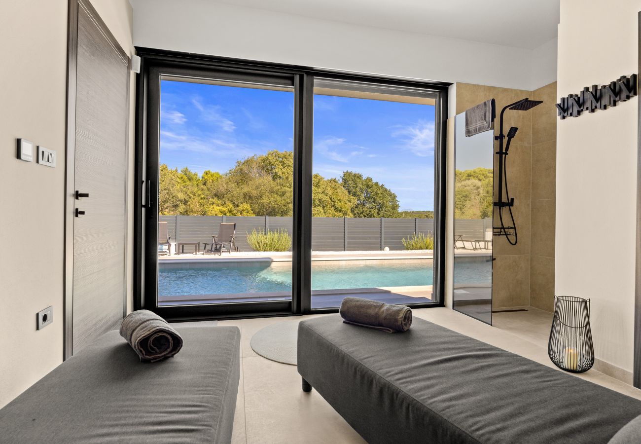 Villa in Ližnjan - Villa Malena near Medulin for 8 persons with 51 m2 heated pool, wellness & beautiful sea view