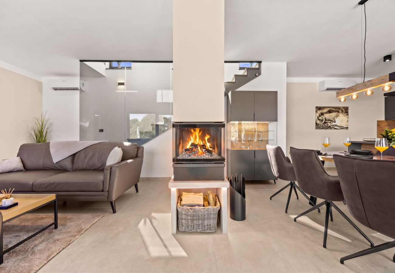 Villa in Ližnjan - Villa Malena near Medulin for 8 persons with 51 m2 heated pool, wellness & beautiful sea view