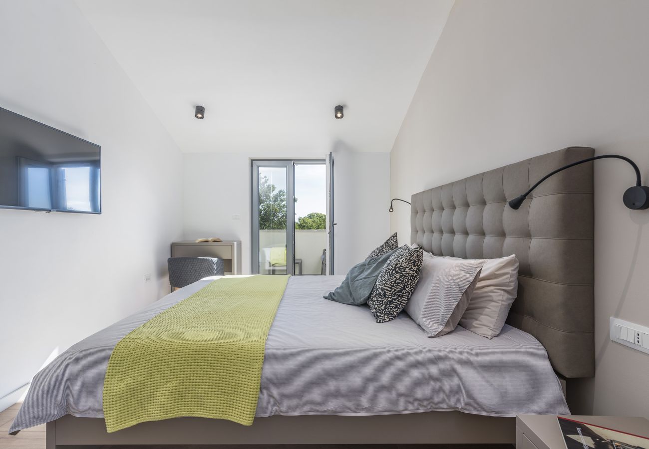 Villa in Mali Golji - Villa Aurelia near Labin for 9 persons with heated 60 m2 pool, wellness & kids playground