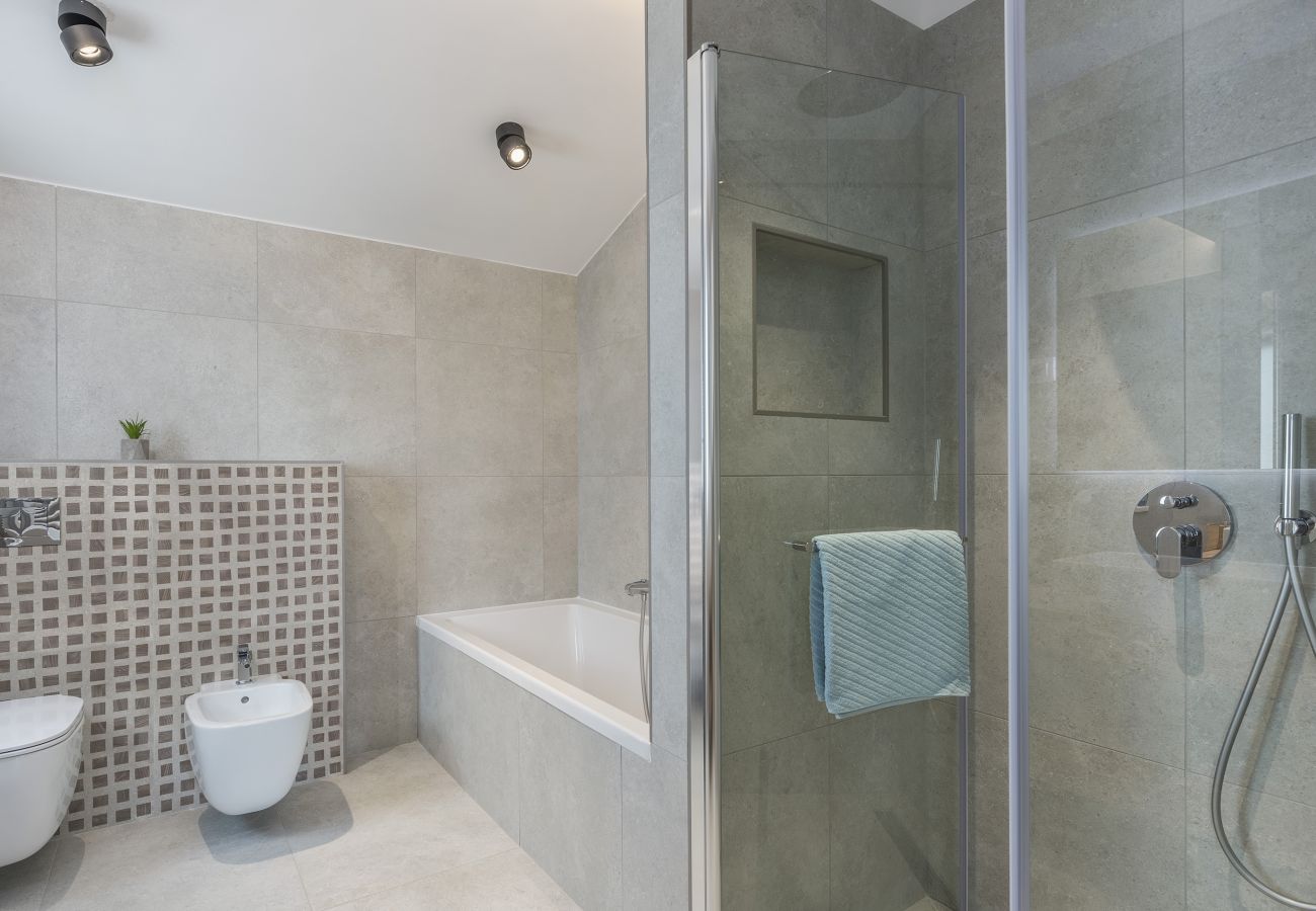 Villa in Mali Golji - Villa Aurelia near Labin for 9 persons with heated 60 m2 pool, wellness & kids playground