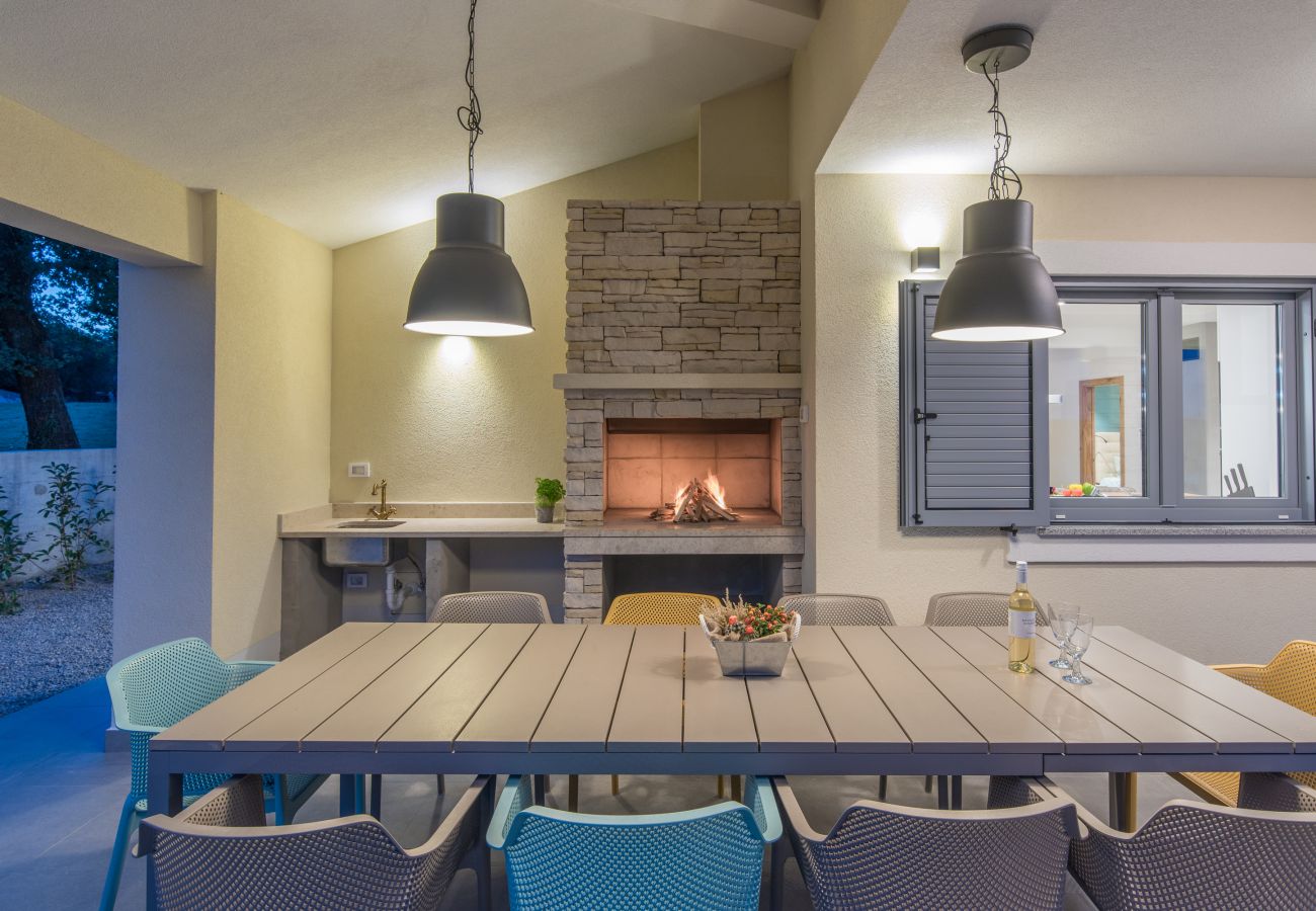 Villa in Mali Golji - Villa Aurelia near Labin for 9 persons with heated 60 m2 pool, wellness & kids playground