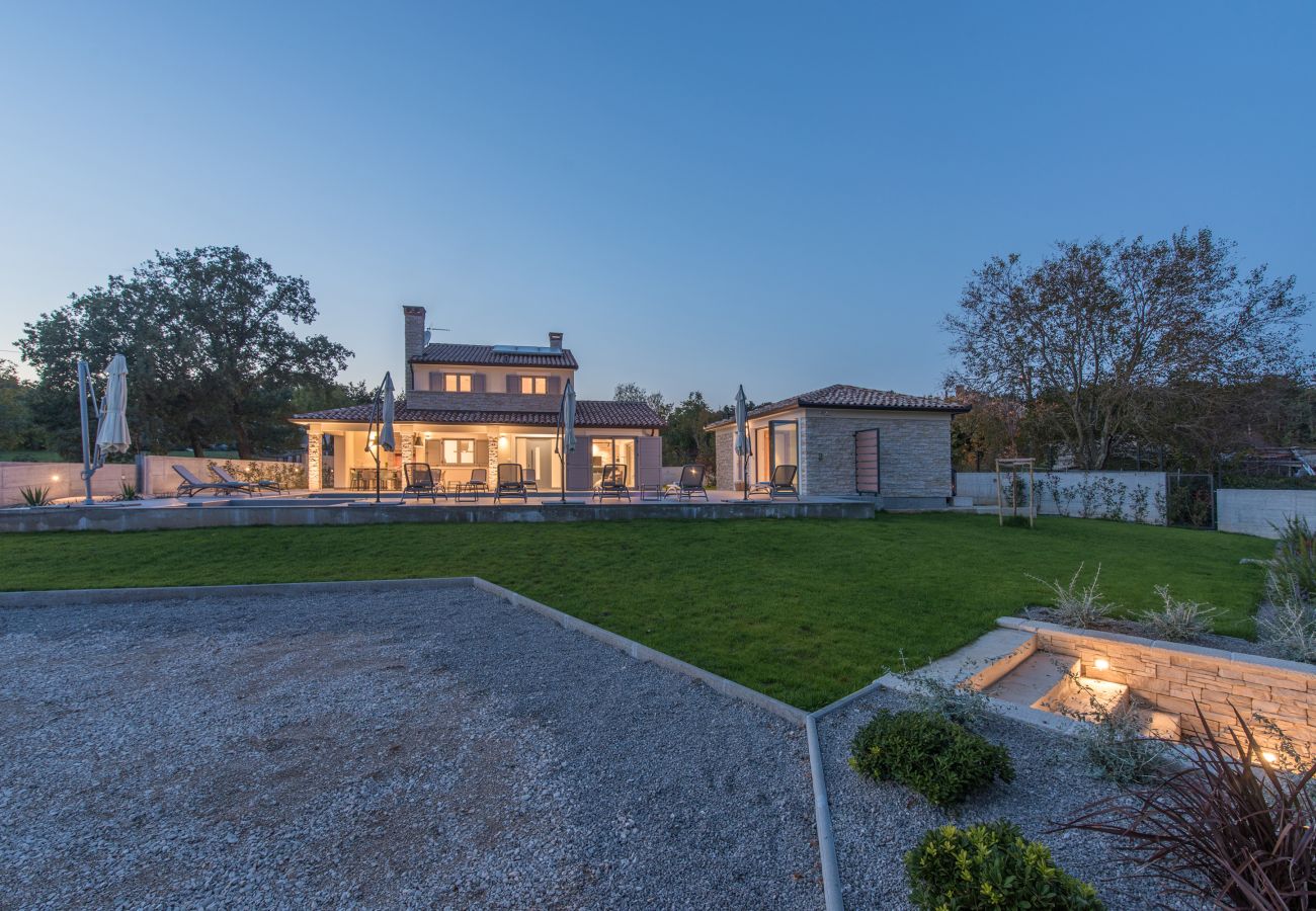 Villa in Mali Golji - Villa Aurelia near Labin for 9 persons with heated 60 m2 pool, wellness & kids playground