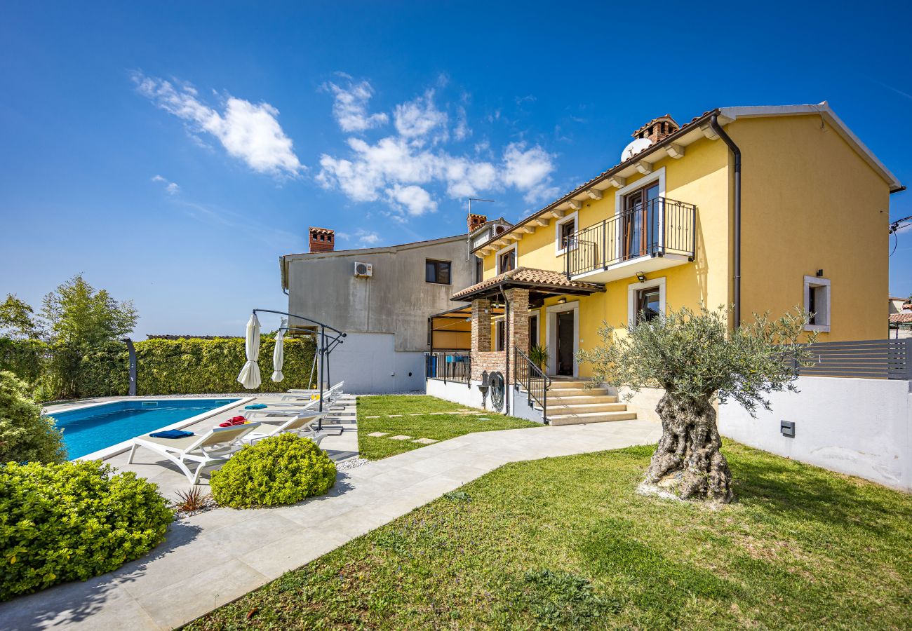 Villa in Jadreški - Villa Tramontana near Pula for 6 persons with 30m2 private pool 