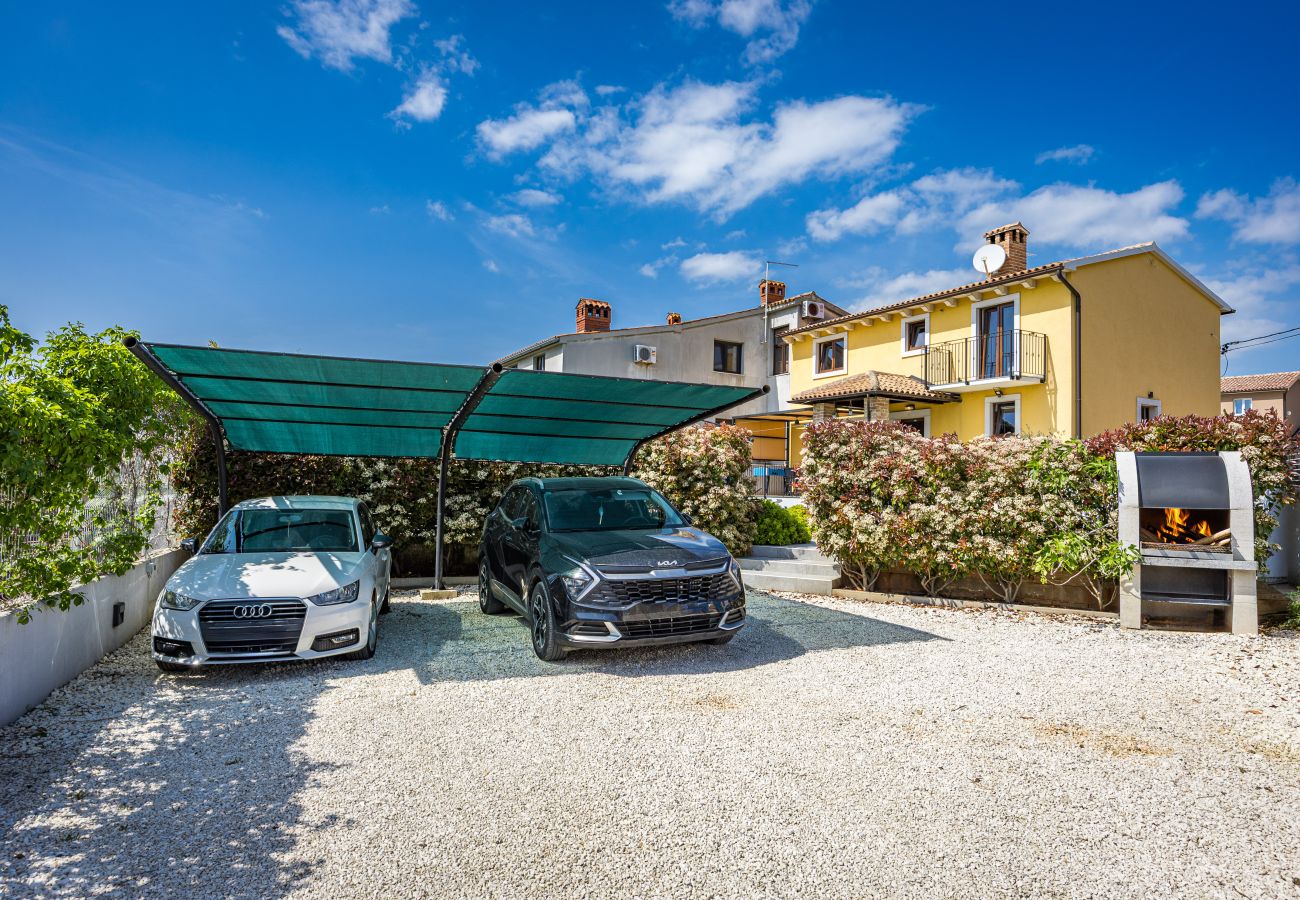 Villa in Jadreški - Villa Tramontana near Pula for 6 persons with 30m2 private pool 