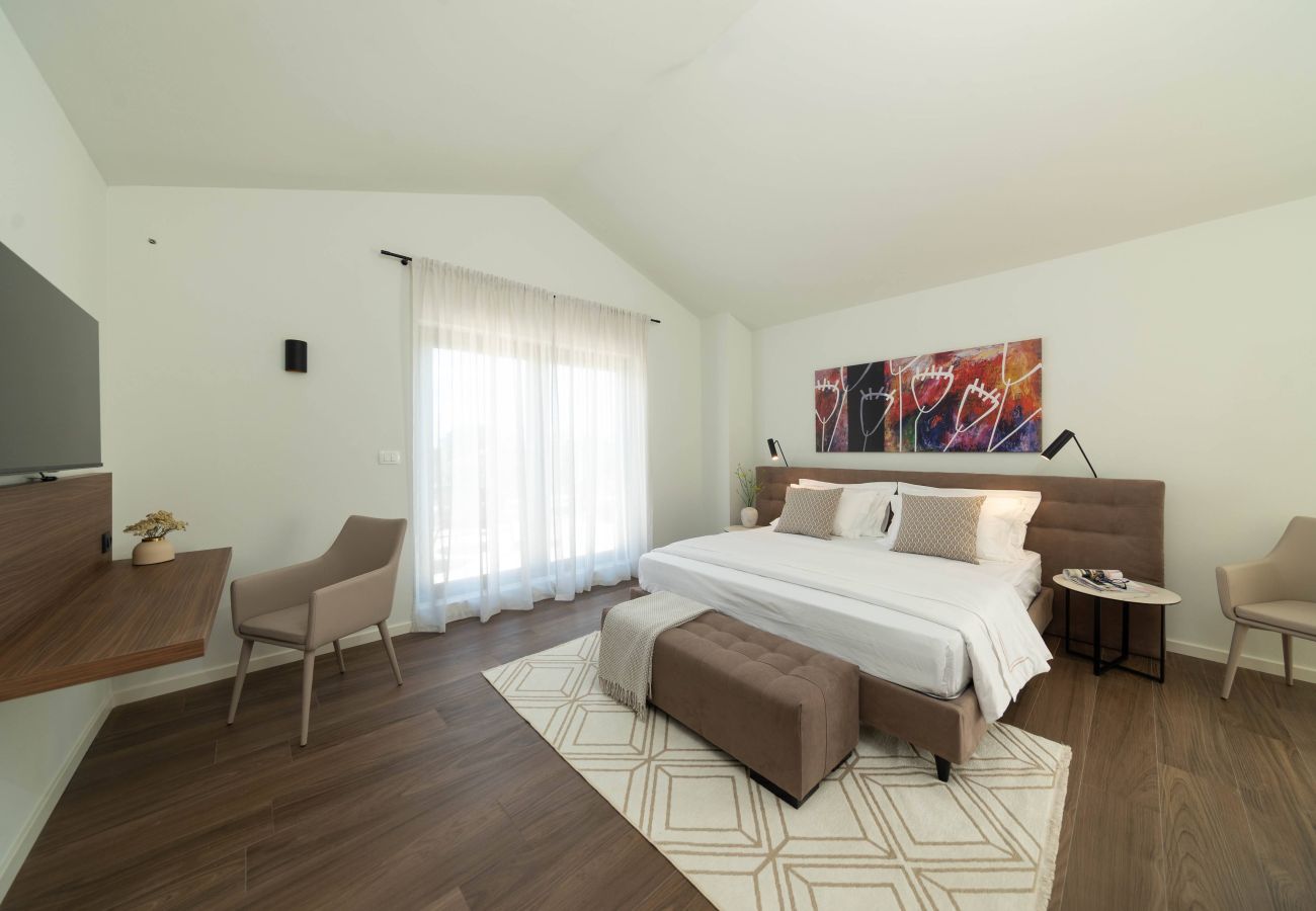 Villa in Kurili - Villa Natura Silente near Rovinj for 8 people with 40 m2 heated pool, sauna & jacuzzi 