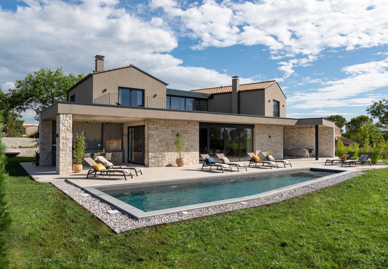 Villa in Kurili - Villa Natura Silente near Rovinj for 8 people with 40 m2 heated pool, sauna & jacuzzi 