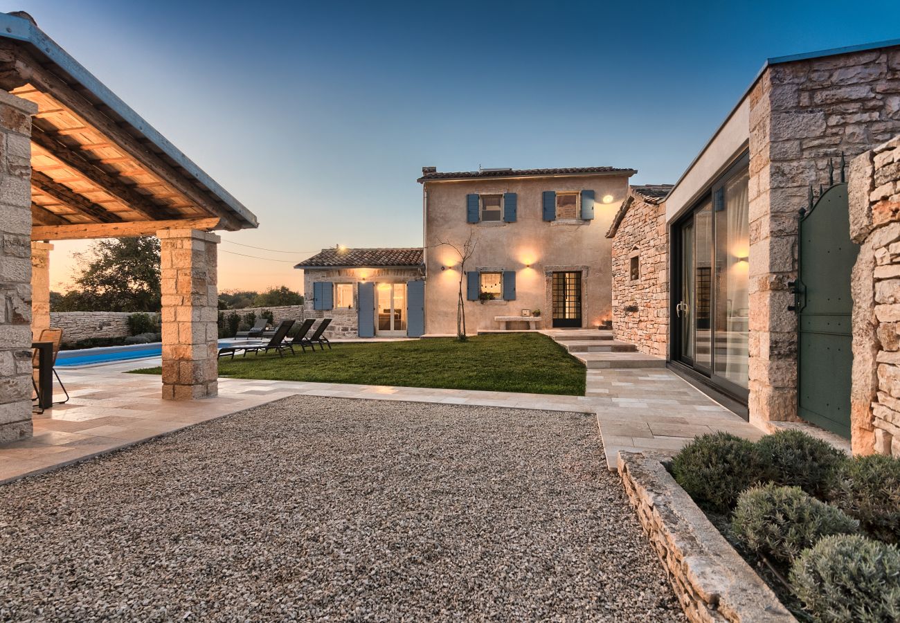 Villa in Kurili - Charming Villa Spirit of Istria near Rovinj for 6 persons with 32 m2 private pool & jacuzzi