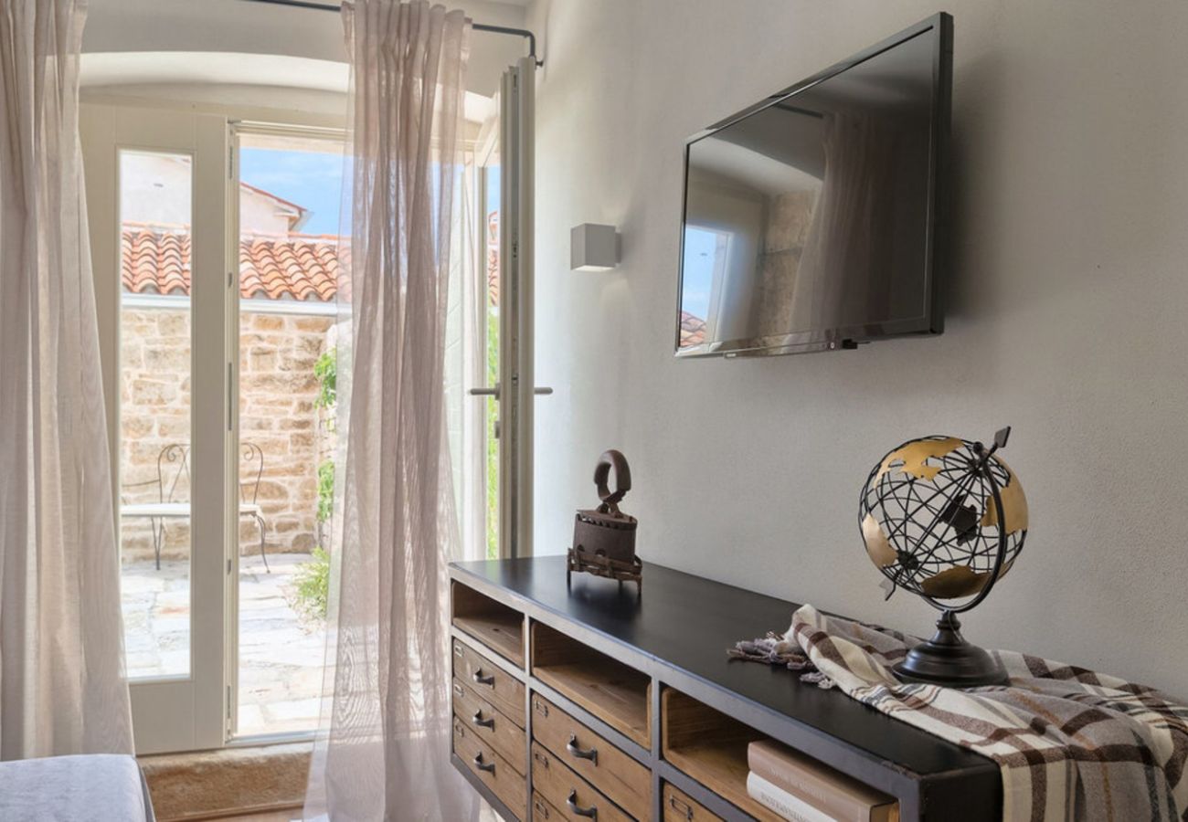 Villa in Kurili - Villa Kurili No14 near Rovinj for 7 persons with 34 m2 private pool & jacuzzi