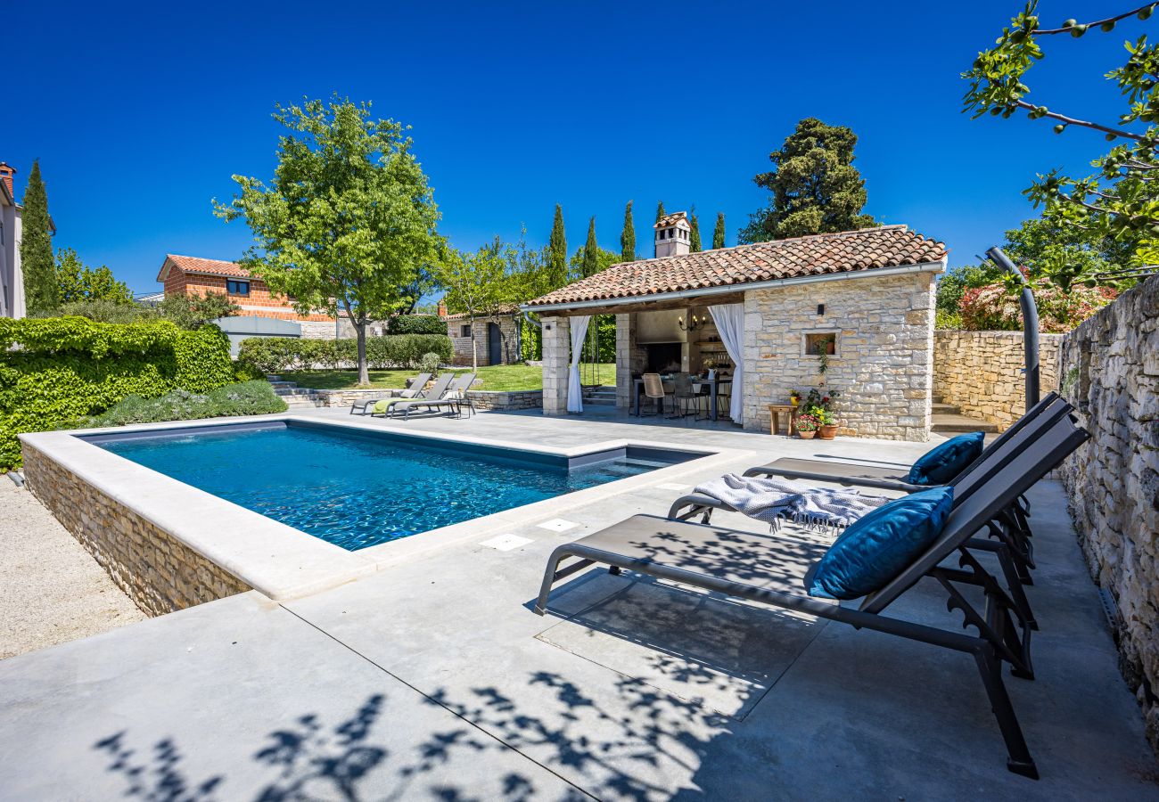 Villa in Kurili - Villa Kurili No14 near Rovinj for 7 persons with 34 m2 private pool & jacuzzi