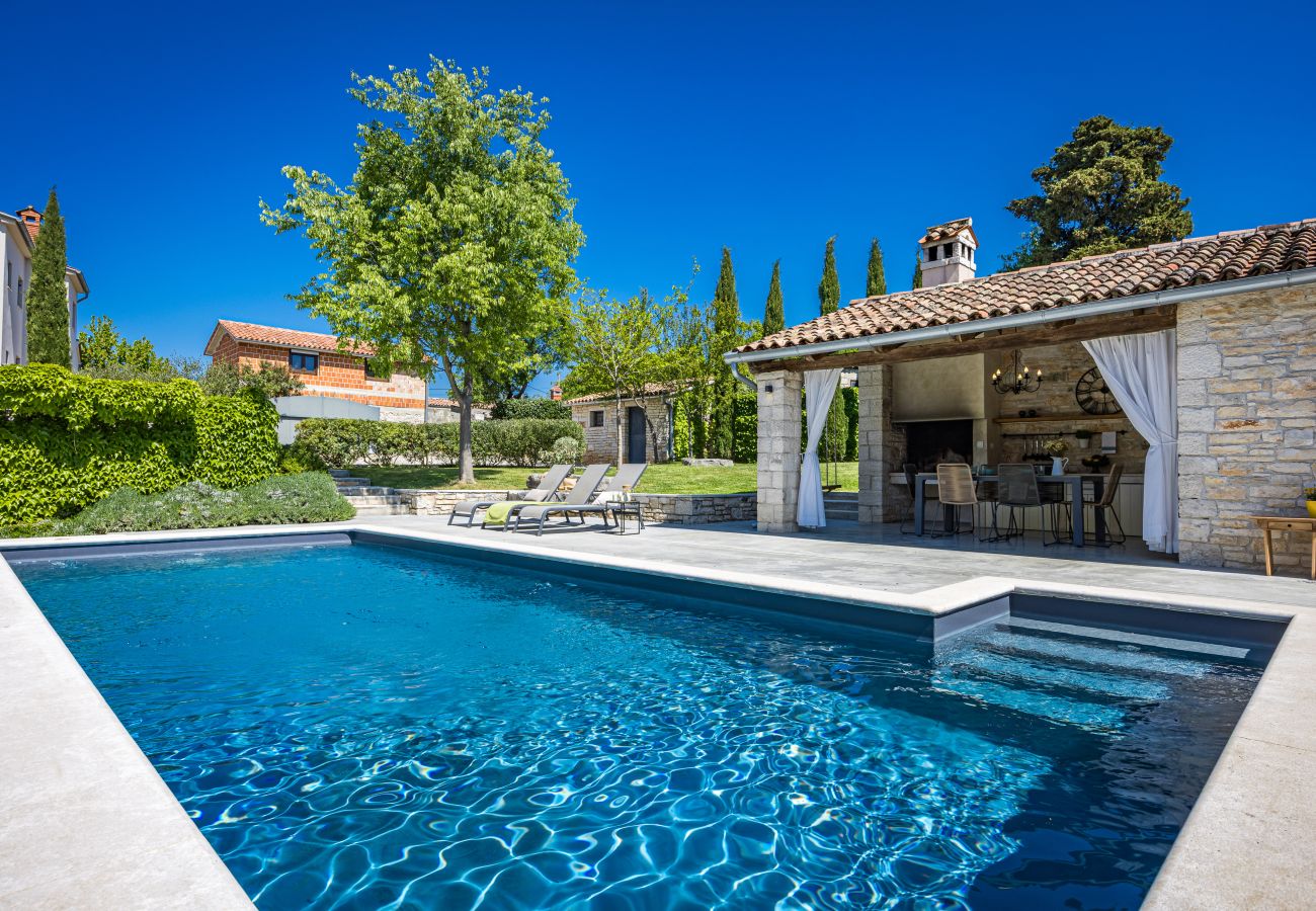 Villa in Kurili - Villa Kurili No14 near Rovinj for 7 persons with 34 m2 private pool & jacuzzi