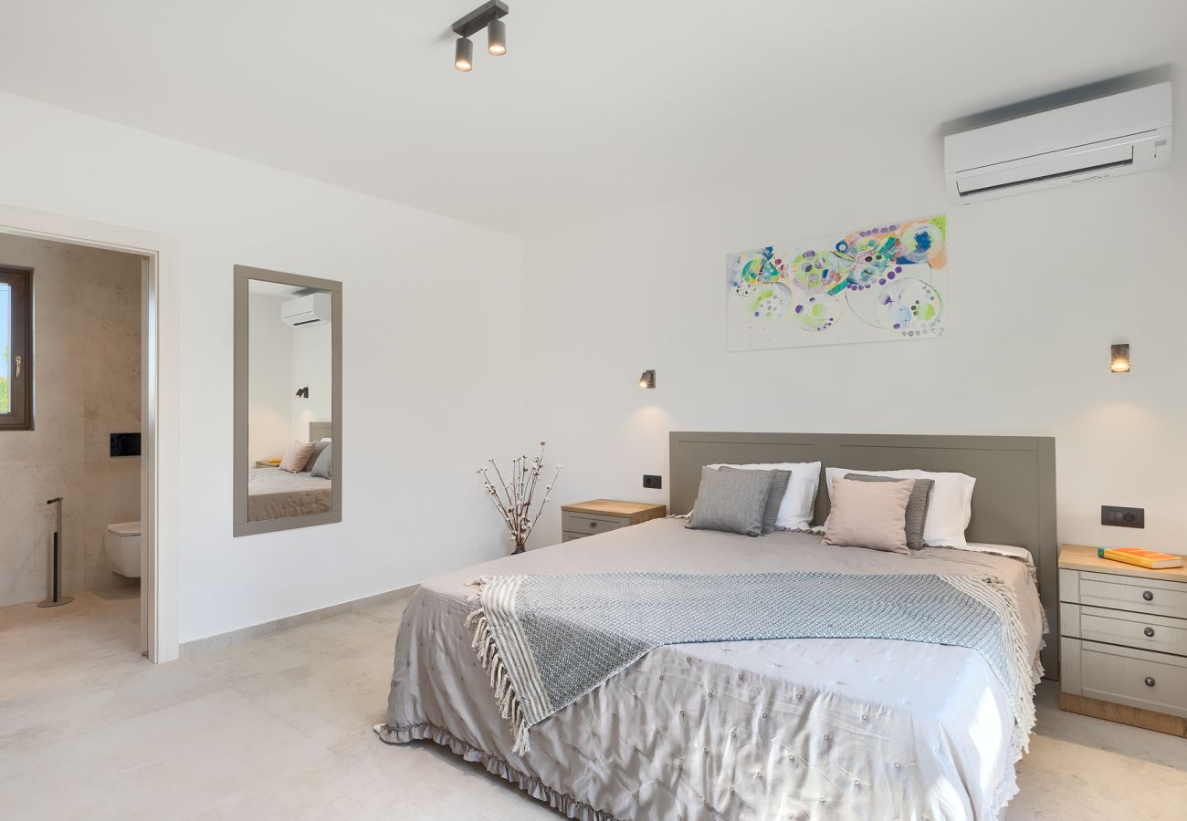 Villa in Valtura - Villa Sirola near Pula for 8 persons with 36 m2 private pool & kids activities