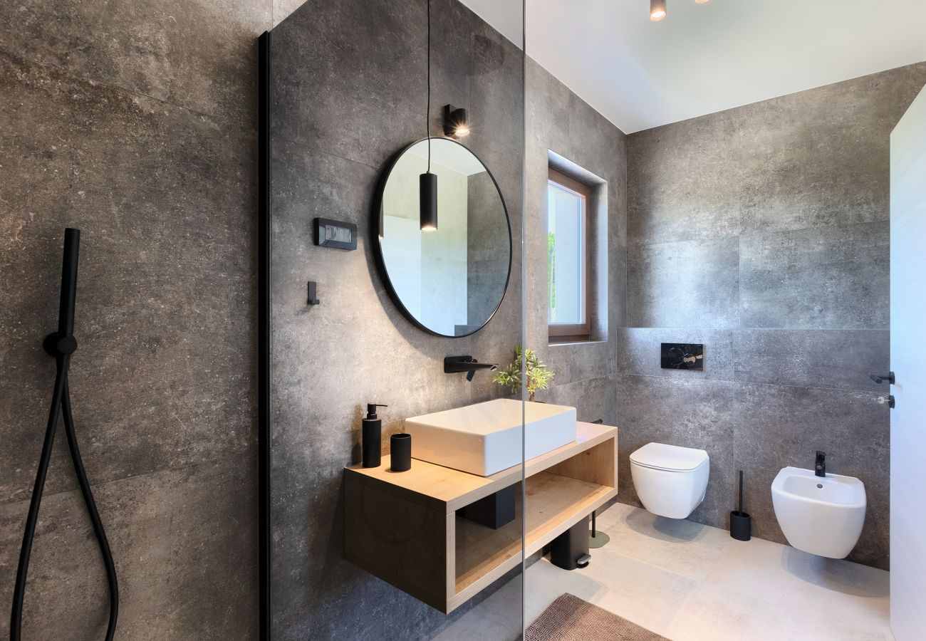 Villa in Valtura - Villa Sirola near Pula for 8 persons with 36 m2 private pool & kids activities