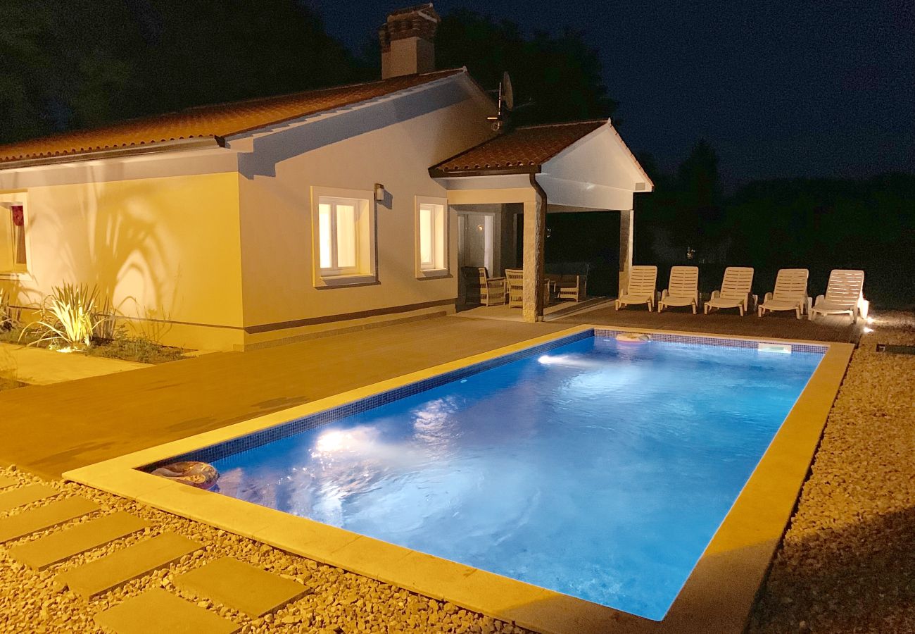 Villa in Županici - Villa Meadow for 6 persons near Labin - Rabac with 28 m2 heated pool & kids playground