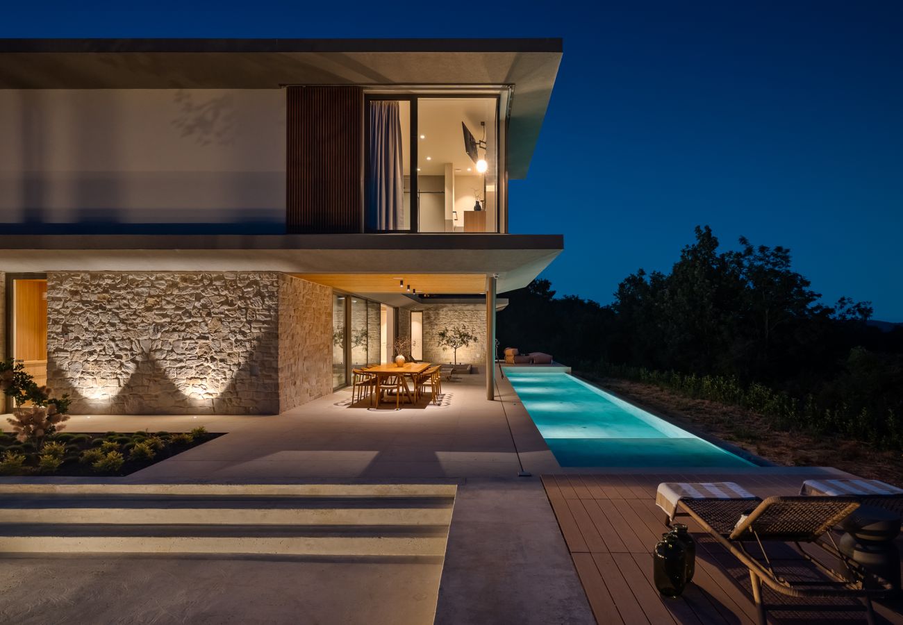 Villa in Brajkovici - Villa bOx in Central Istria for 14 persons with wellness, 54 m2 heated pool, & kids playground