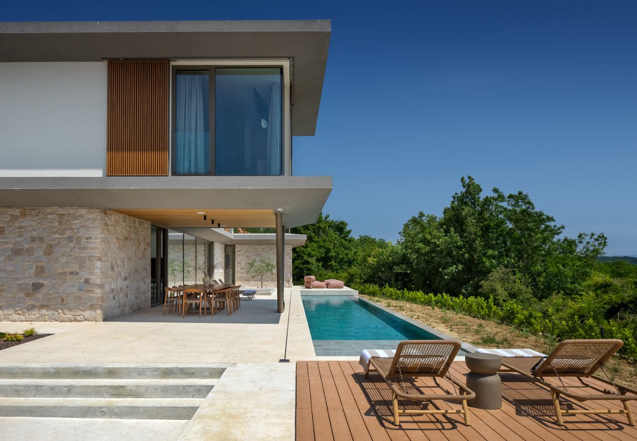 Villa in Brajkovici - Villa bOx in Central Istria for 14 persons with wellness, 54 m2 heated pool, & kids playground
