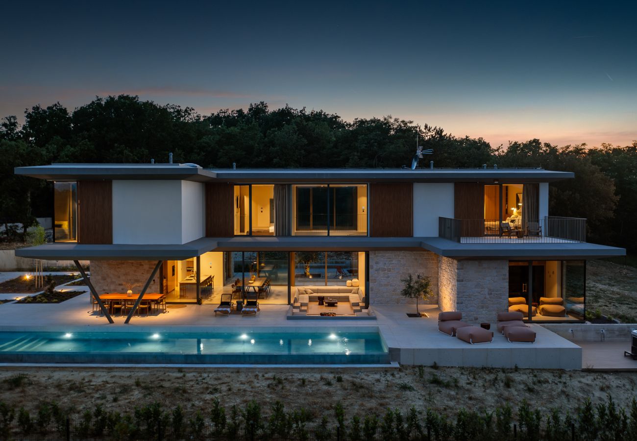 Villa in Brajkovici - Villa bOx in Central Istria for 14 persons with wellness, 54 m2 heated pool, & kids playground